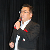 現場の状況を報告する学校のトイレ研究会、河村浩さん